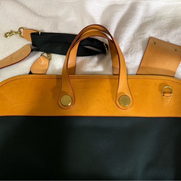 Dooney & Bourke Canvas and Leather Cabriolet Weekender bag - tan and dark green - Picture 14 of 15